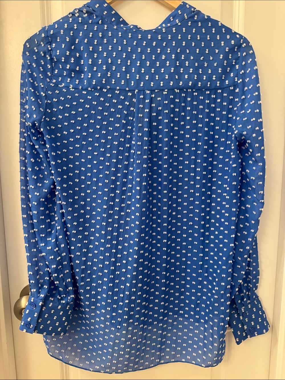 Alice + Olivia Royal Blue Printed V-Neck Blouse Size XS, NWT - Picture 4 of 6
